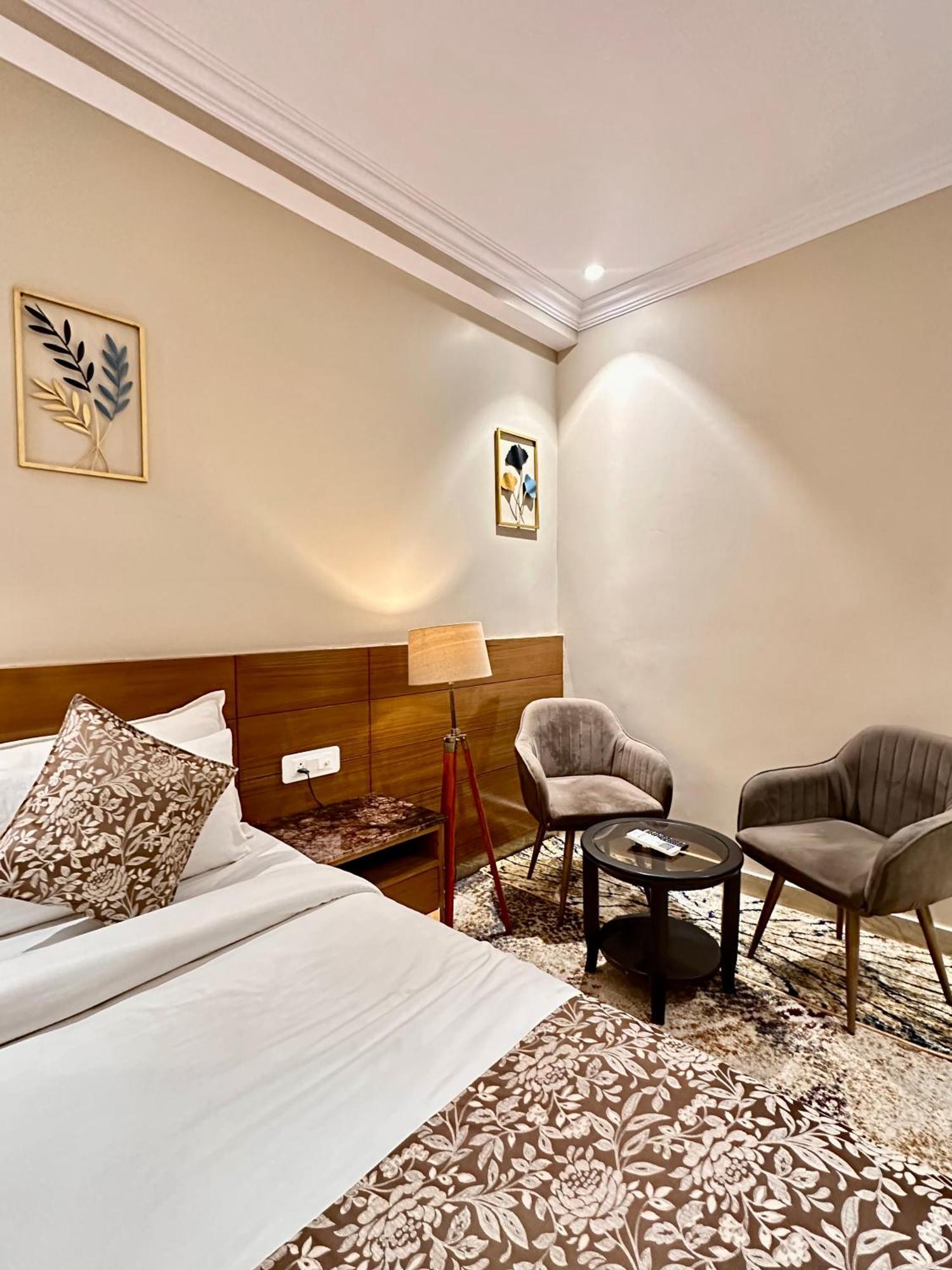 Highlands Hotel Ришикеш Экстерьер фото